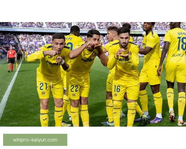 巴列卡诺锋线表现稳健,近期状态回暖值得关注 巴列卡诺锋线表现稳健,近期状态回暖值得关注